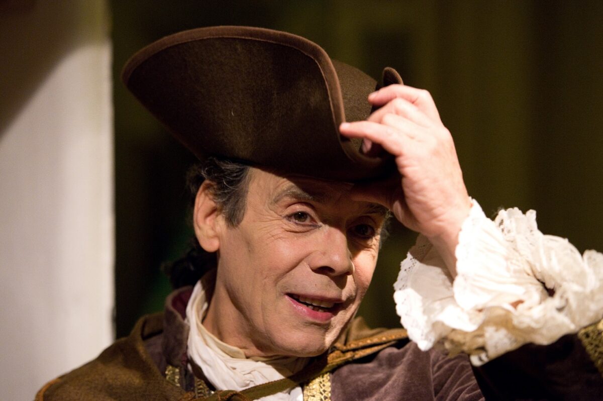 Ennio Coltorti in scena venerdì 21 luglio per I Solisti del Teatro
