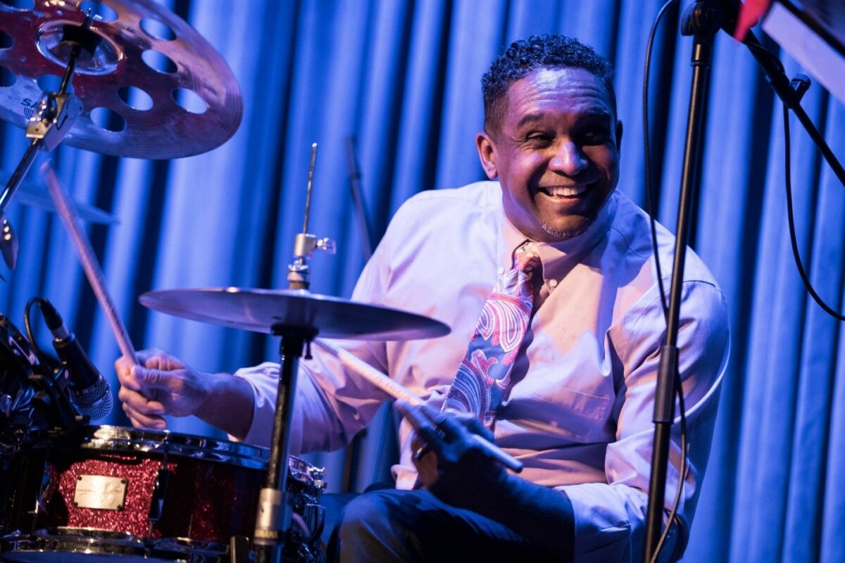 Jazz & Image presenta Ronnie Burrage Trio featuring Wayne Escoffery