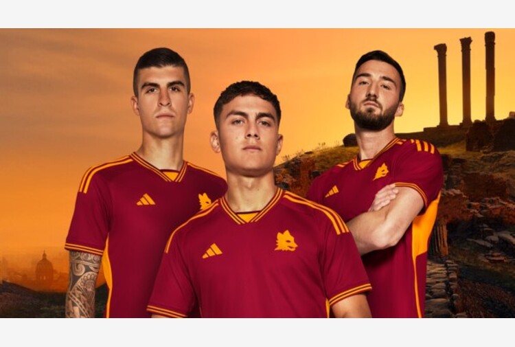Nuova maglia della Roma