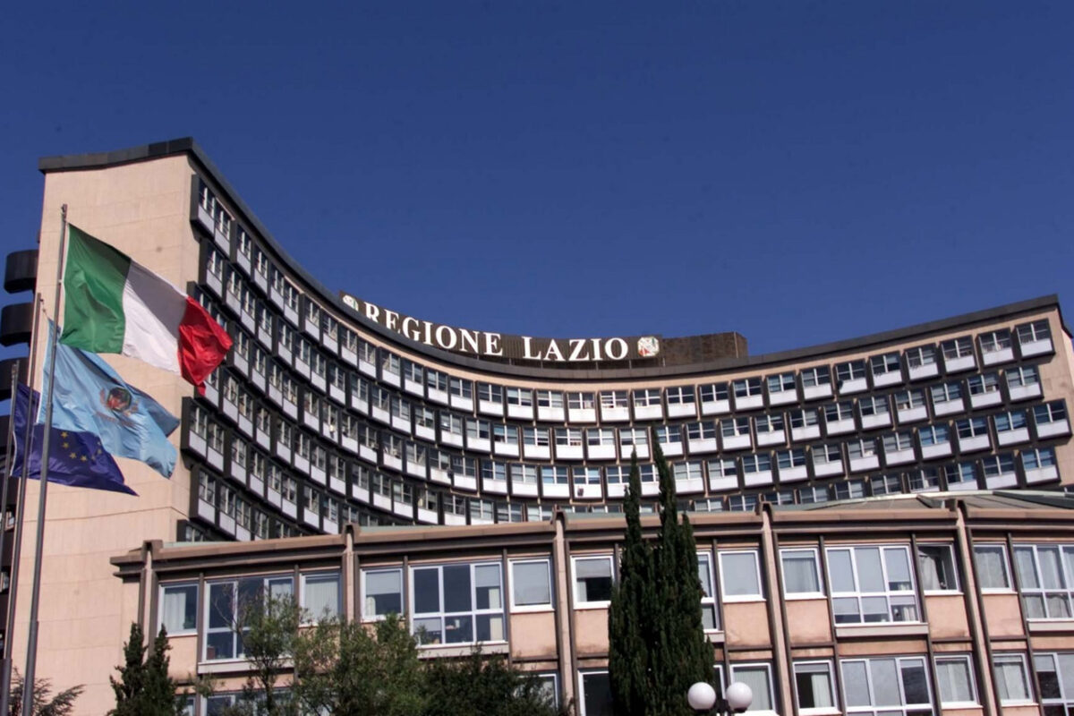 La Giunta regionale per l'istituzione del Patentino Digitale nelle scuole