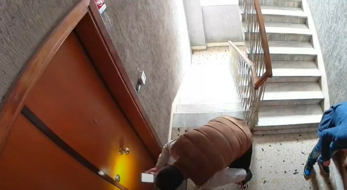 Svaligiano due appartamenti