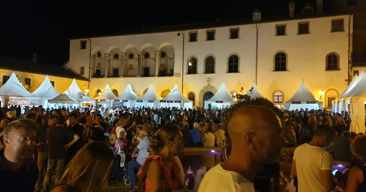 La Piazza del Vino e dei Sapori a Cerveteri