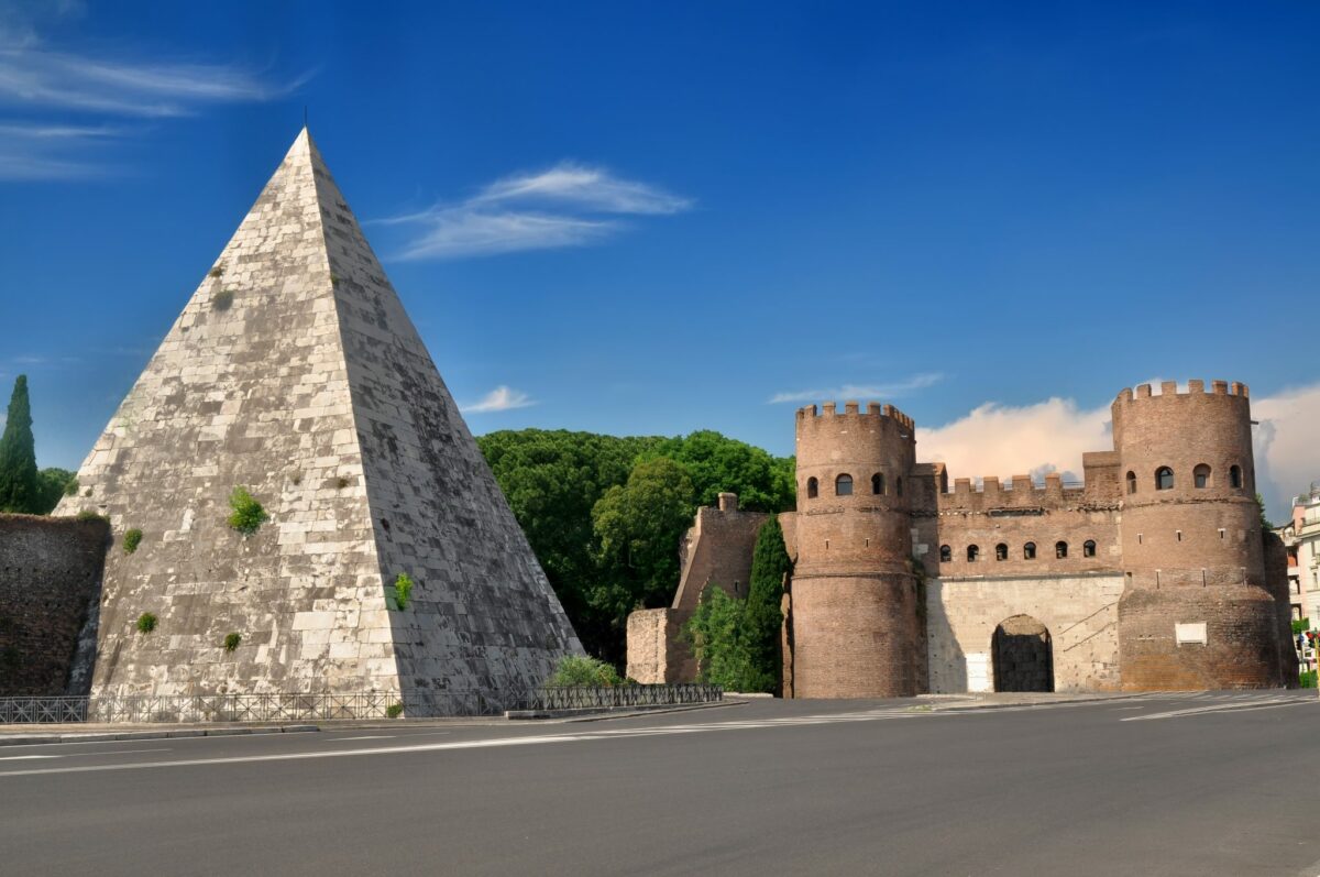 Riapre la Piramide domenica