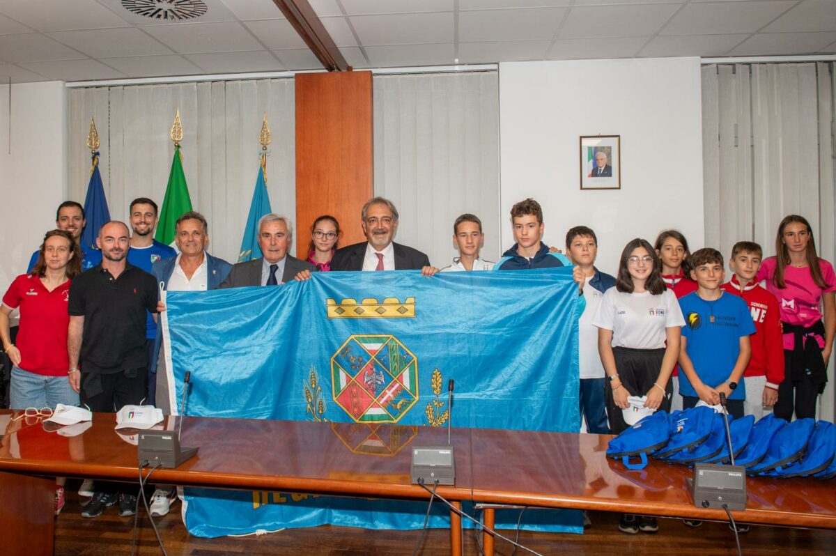 Il presidente Rocca accoglie la squadra del CONI Lazio