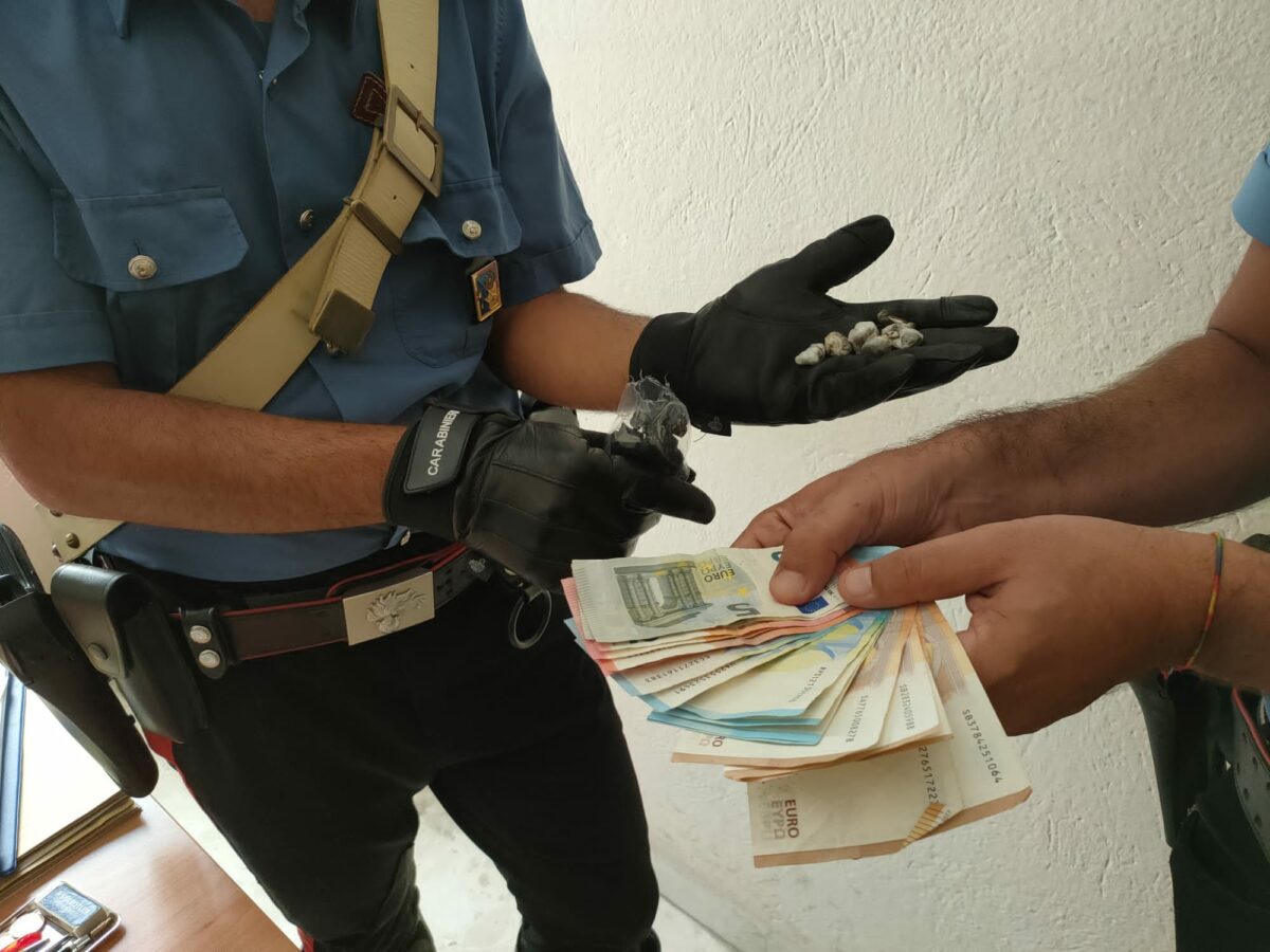 Blitz antidroga nella Capitale dei Carabinieri