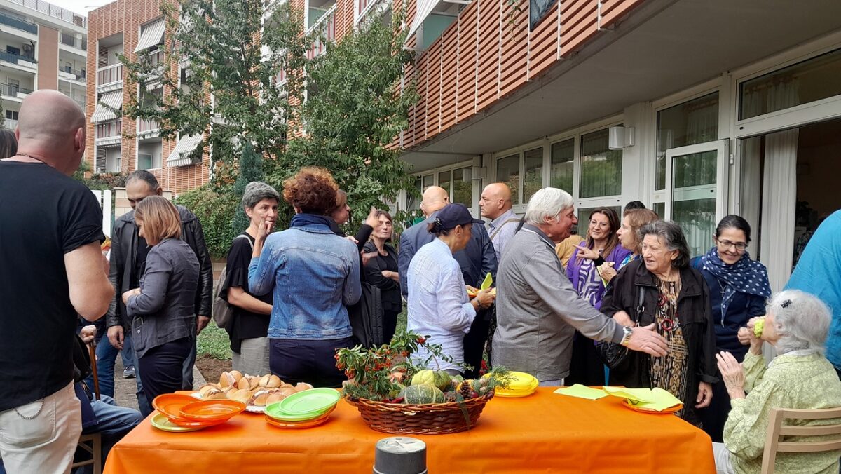 "Tanti cuori e una capanna", la festa dei cohousing a Casa Crocco