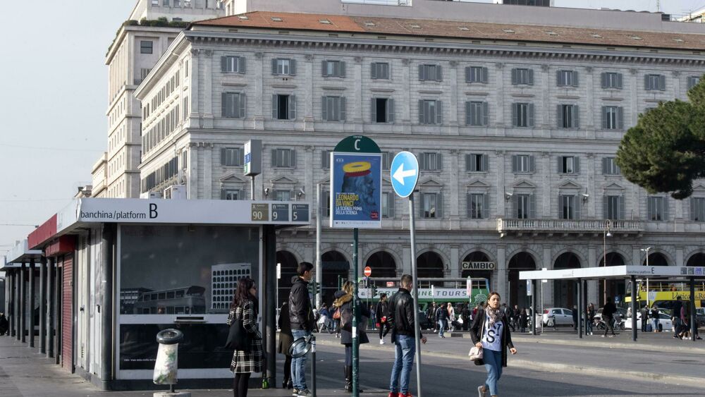 Chiude Piazza dei Cinquecento