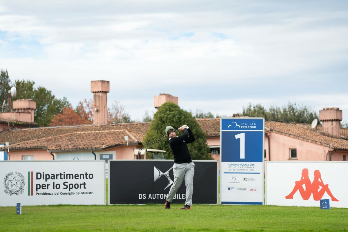 Quartetto al comando del Campionato Nazionale Open di golf a Sutri