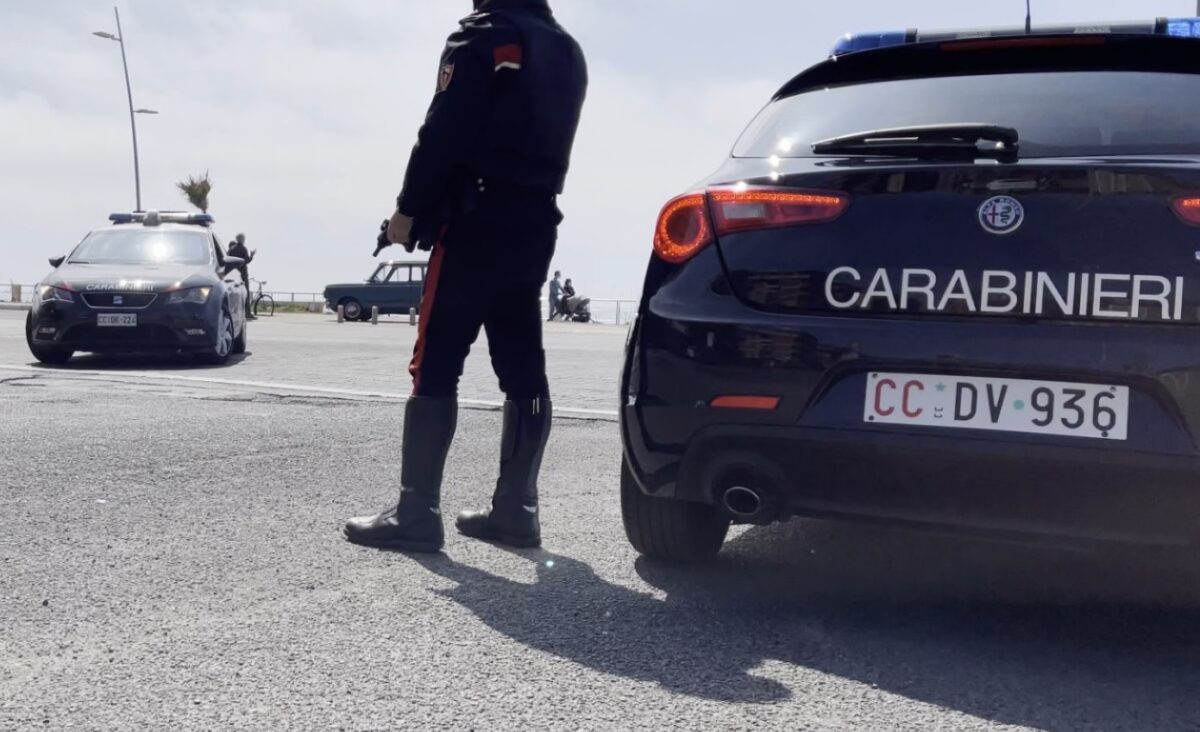 Controllo dei Carabinieri a Ostia