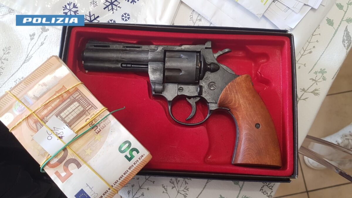 Agenti della Squadra Mobile sventano rapina in zona Don Bosco