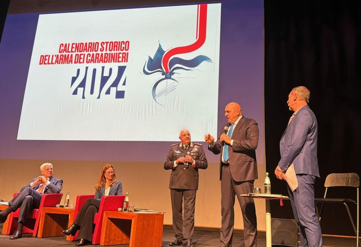 Il Comandante Luzi ha presentato il Calendario dell’Arma dei Carabinieri