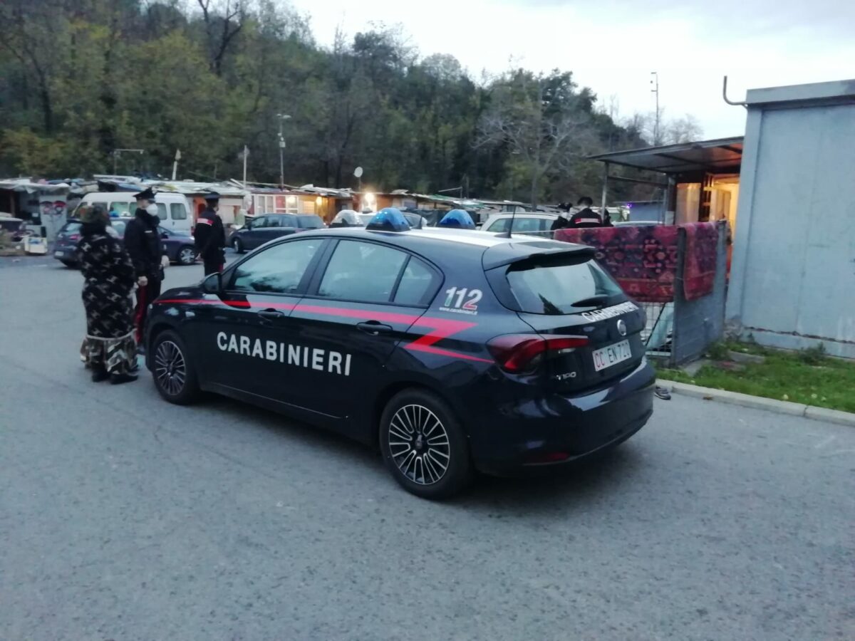 controllo presso il campo nomadi di via Candoni