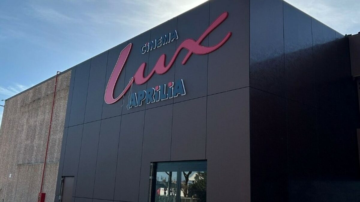 Cinema Lux Aprilia l'11 gennaio