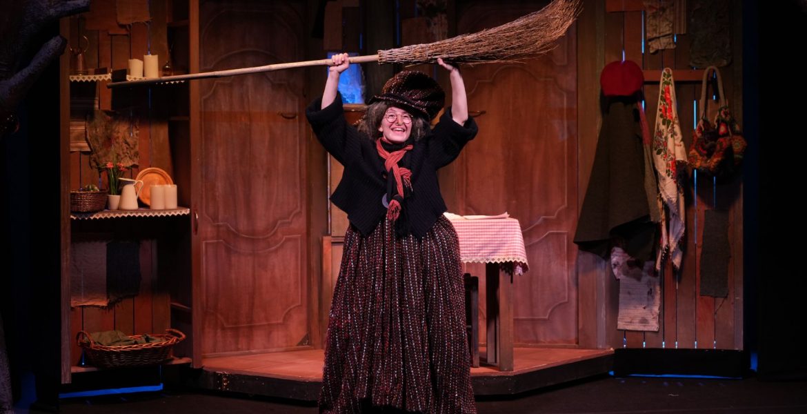 Nana la Befana al teatro le Maschere