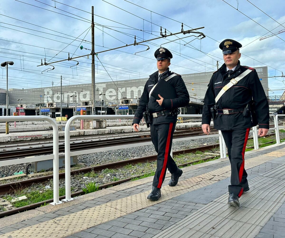 Servizio di controllo straordinario alla stazione Termini