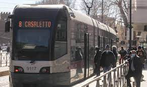 Il tram 8 si ferma per 5 settimane