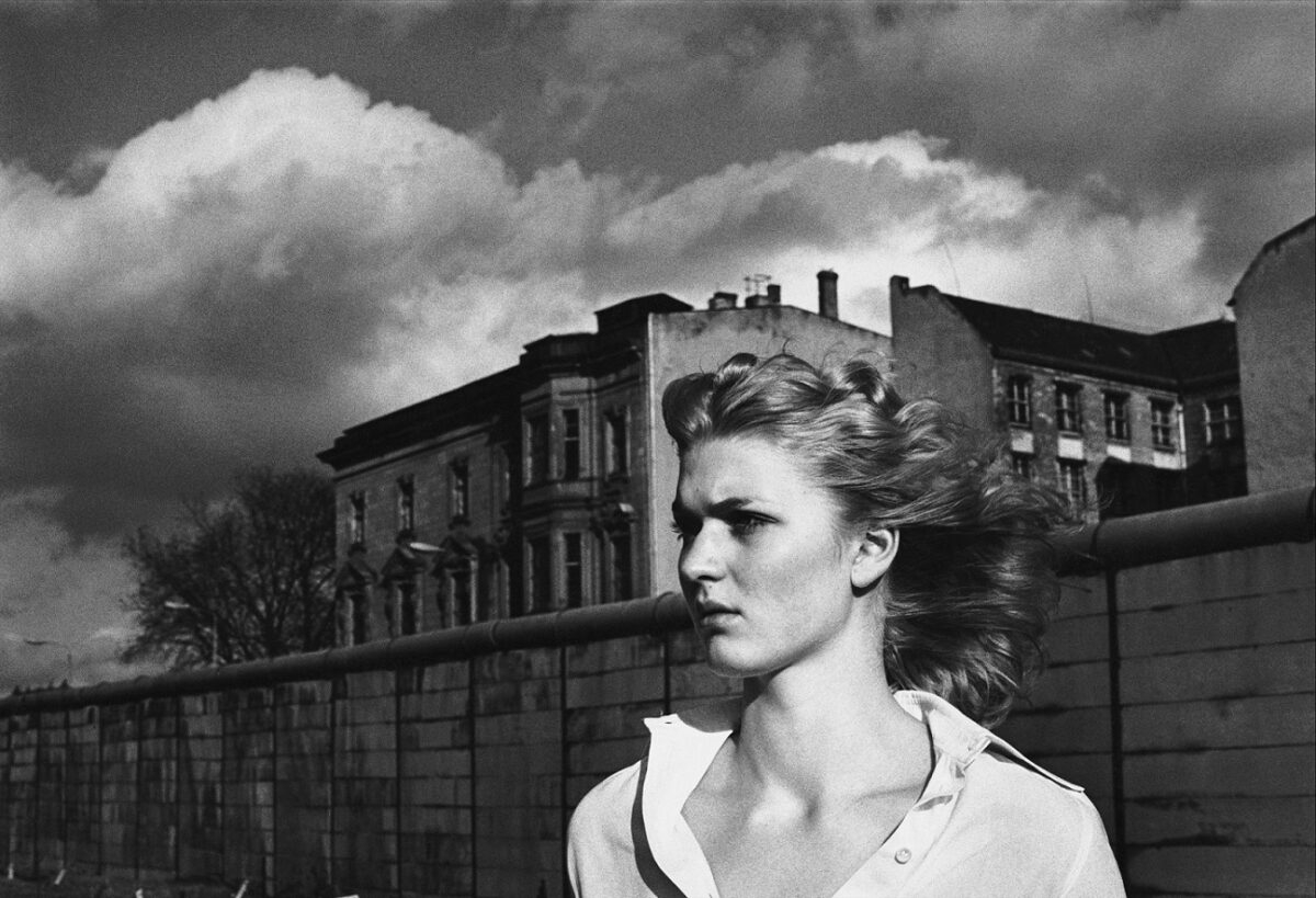 Grande successo e proroga per gli scatti di Helmut Newton all’Ara Pacis