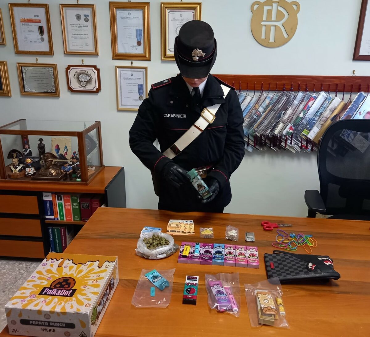 Sigarette da sballo a San Lorenzo: 21enne in manette