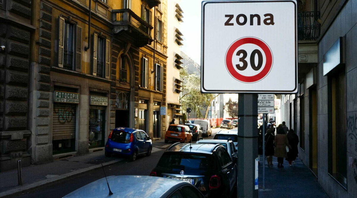 Via Latina a 30km orari