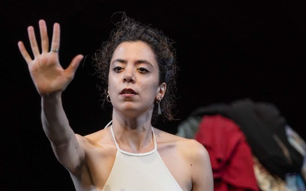 1 Persona dall’11 al 13 maggio al Centro Culturale Artemia