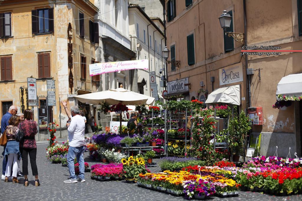 Festa della primavera il 5