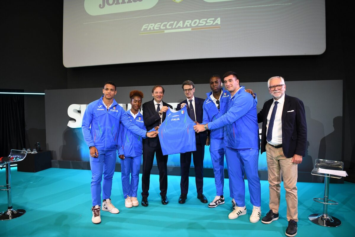 Maglia per gli Europei di Roma presentata al MAXXI
