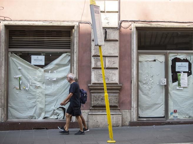 Crisi dei negozi di Roma