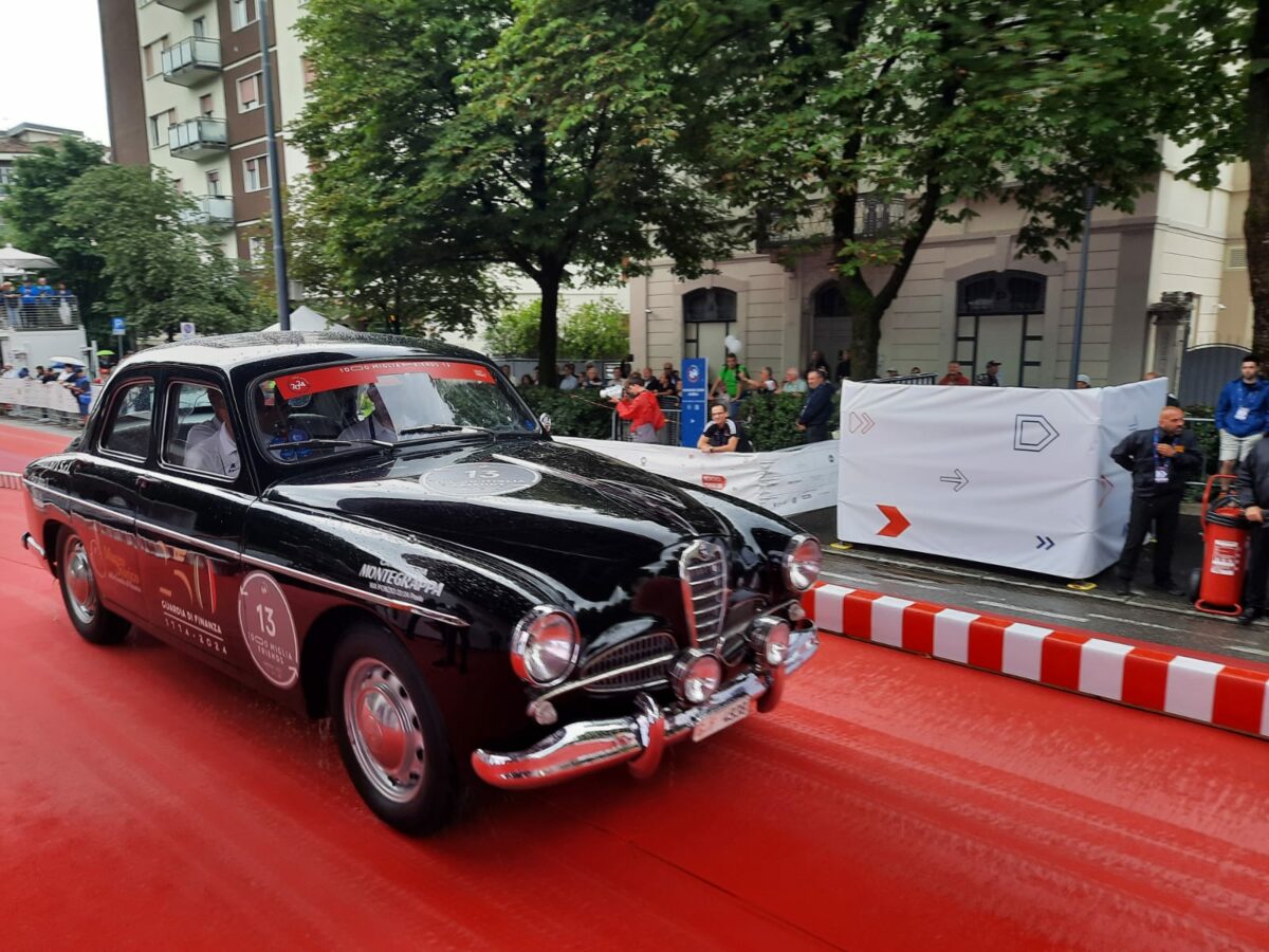 La Guardia di Finanza alla tappa di Roma della Mille Miglia