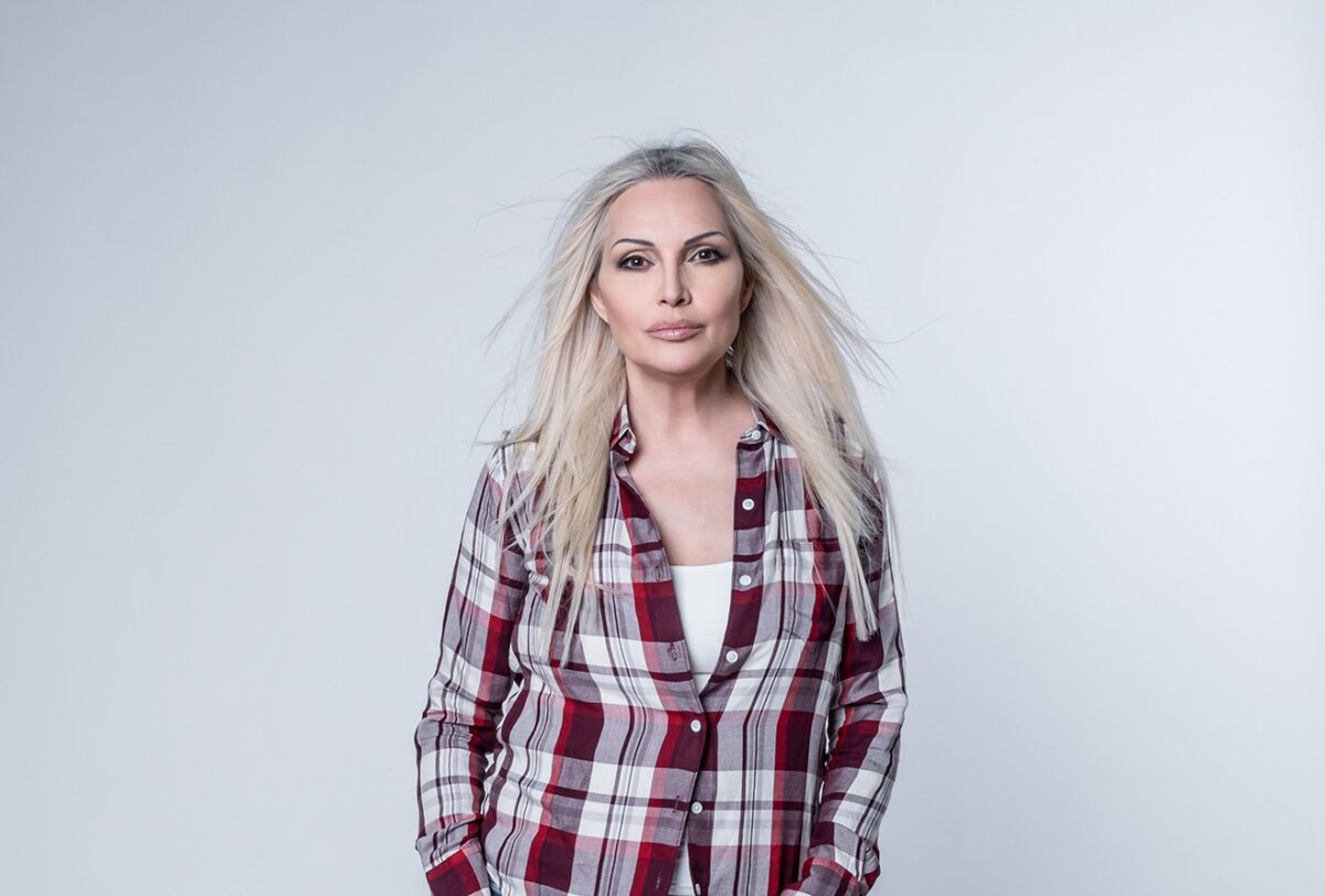 Voce Sorgente è il nuovo live di Anna Oxa: il 12 luglio a Castel Gandolfo