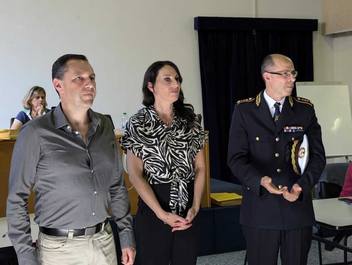 L’Assessore Catarci e la Presidente Celli con i nuovi funzionari della Polizia Locale
