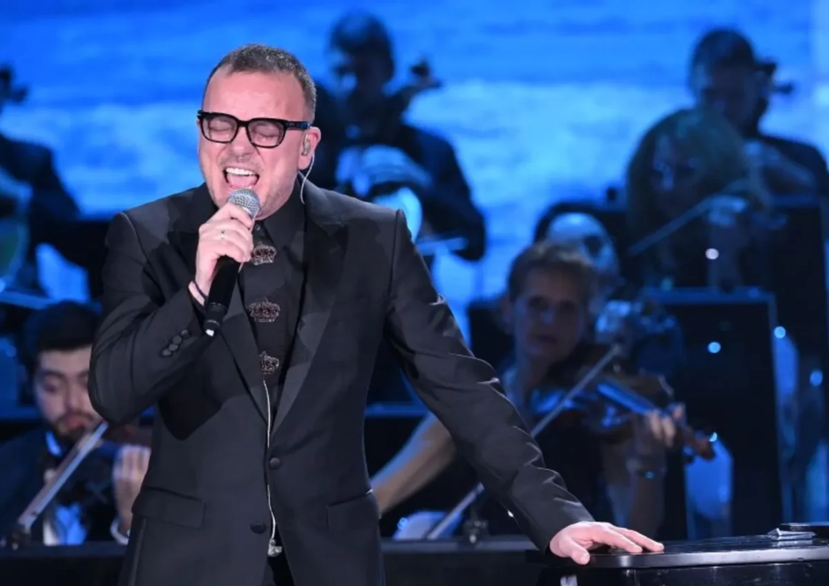 Gigi D'Alessio raddoppia