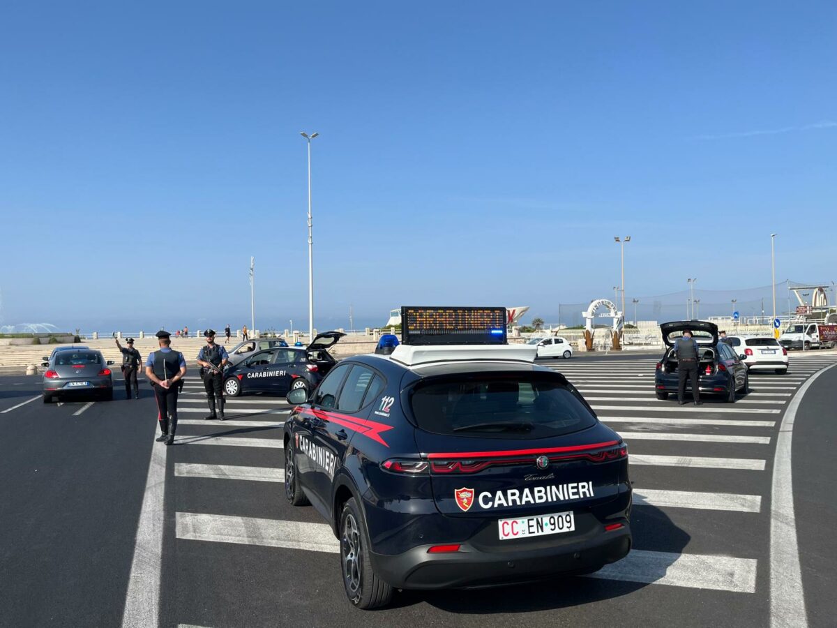 Servizio straordinario di controllo del litorale dei Carabinieri