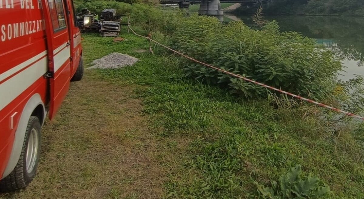 Morto tra gli alberi a Roma