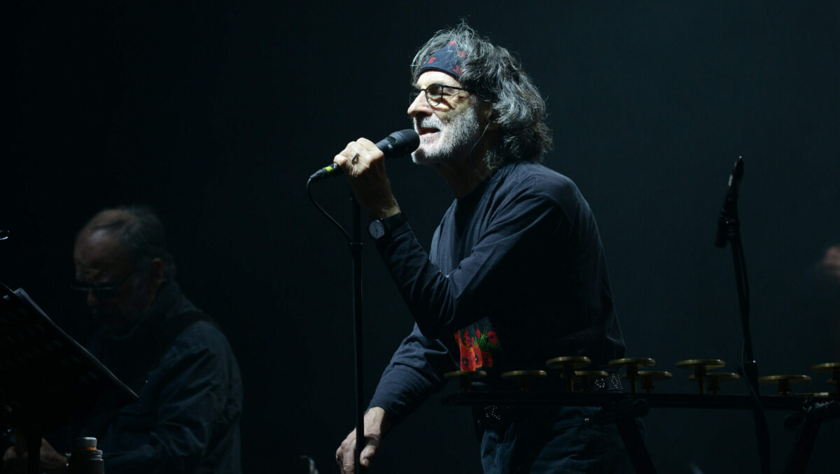 PFM canta De Andre' il 13