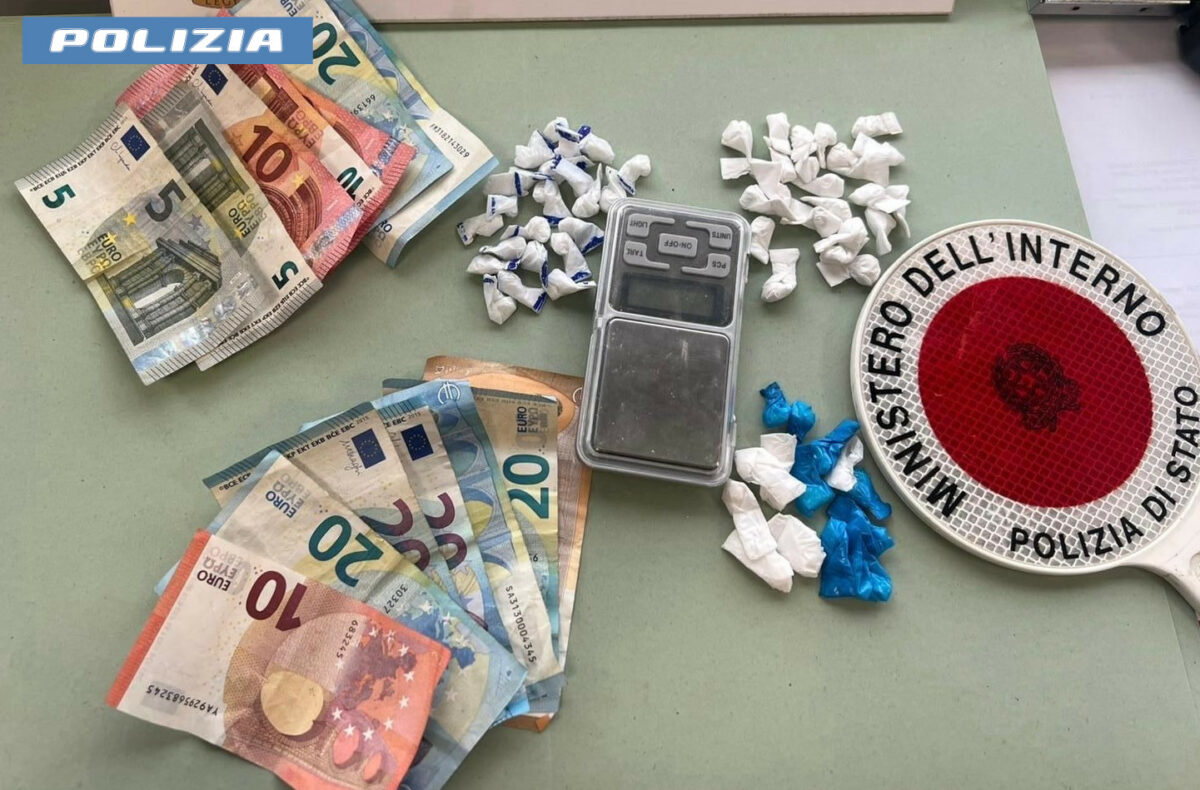 Ragazze insospettabili per lo spaccio di droga: due donne in manette