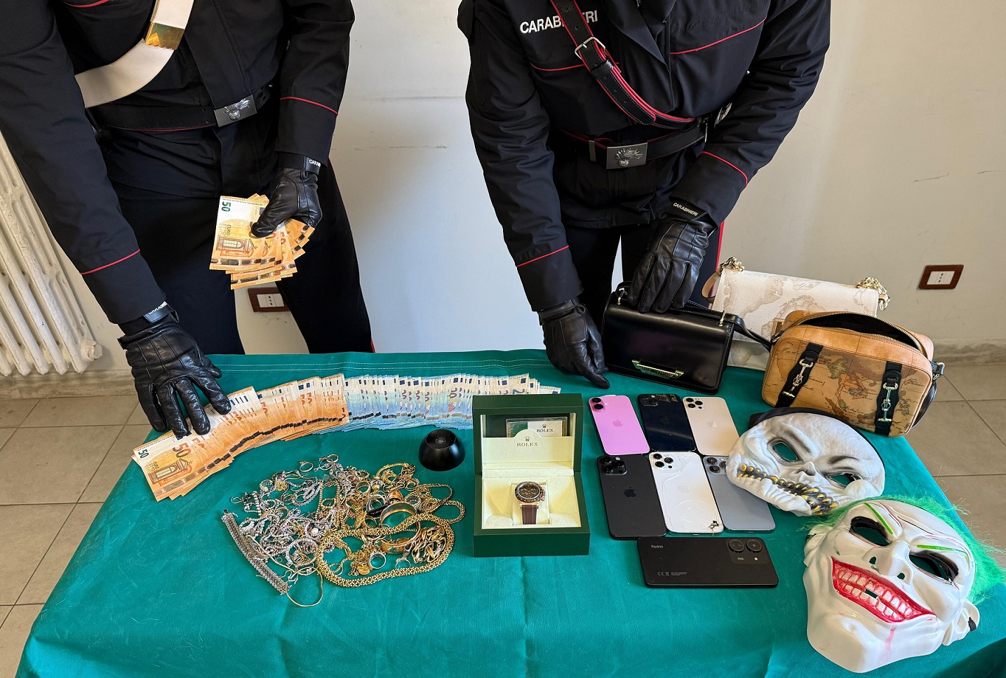 Pluripregiudicata 34enne in manette a San Vittorino Romano