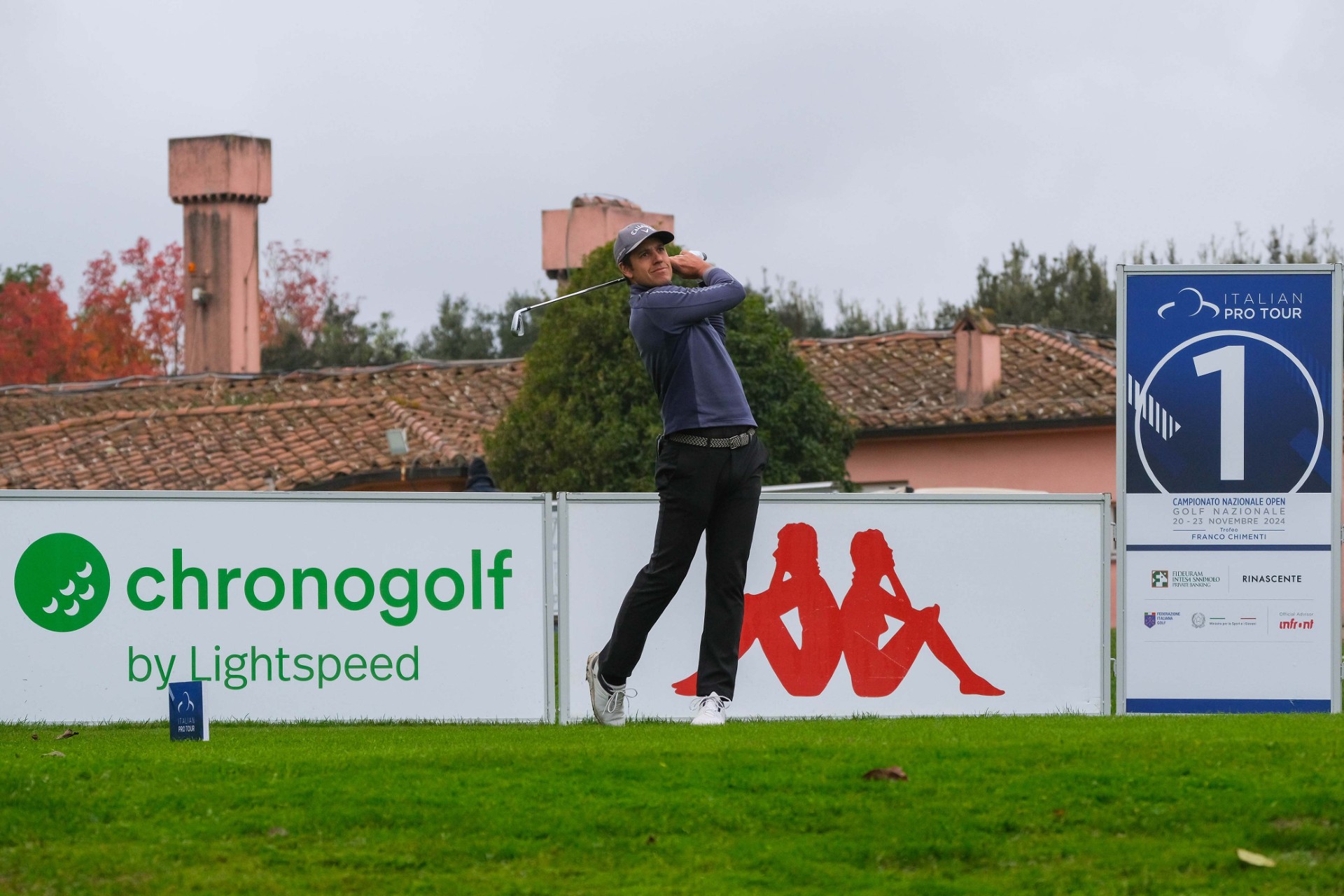 Quartetto al comando del Campionato Nazionale Open di golf