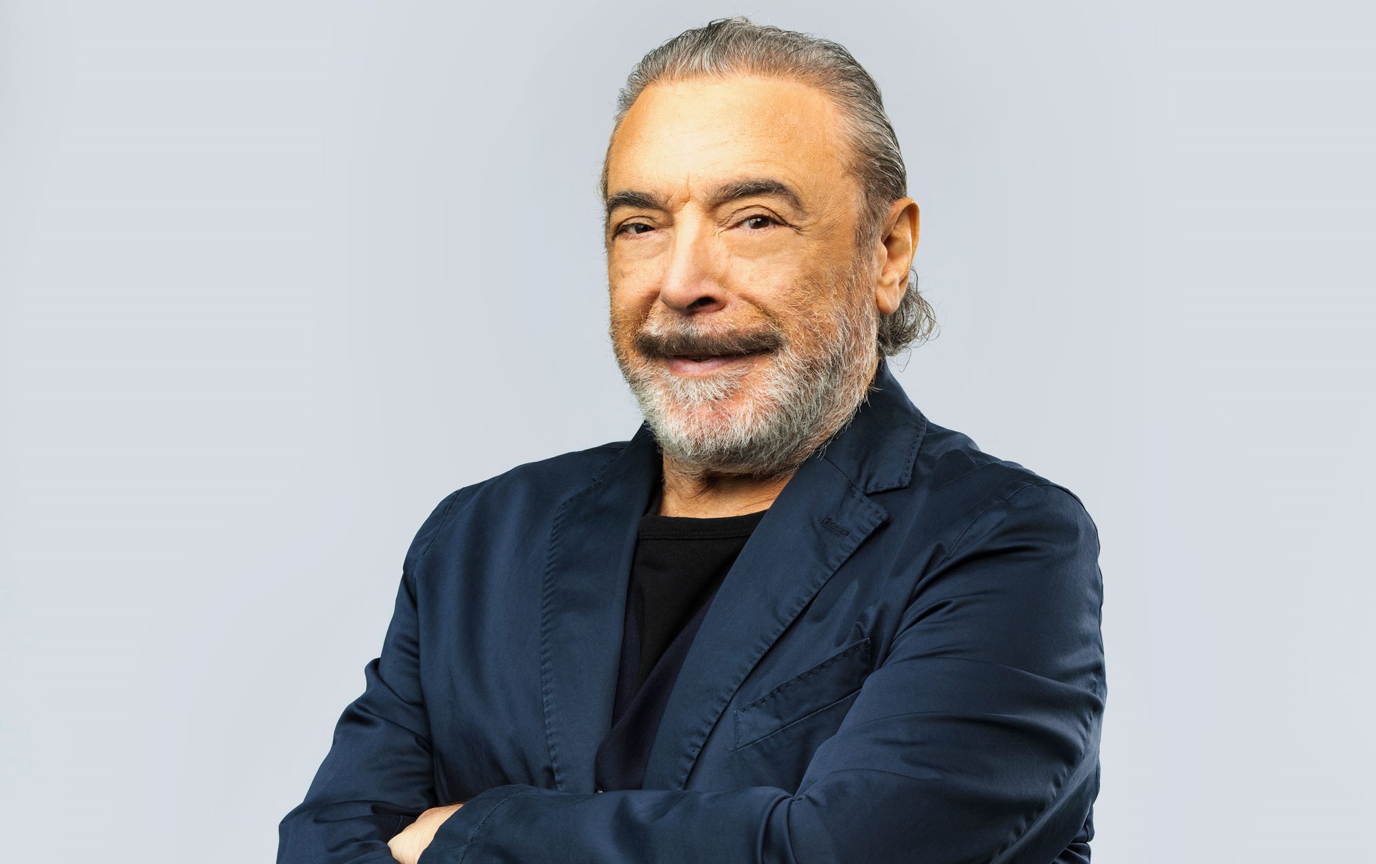 Nino Frassica & Los Plaggers Band il 23 novembre al Teatro Europa di Aprilia