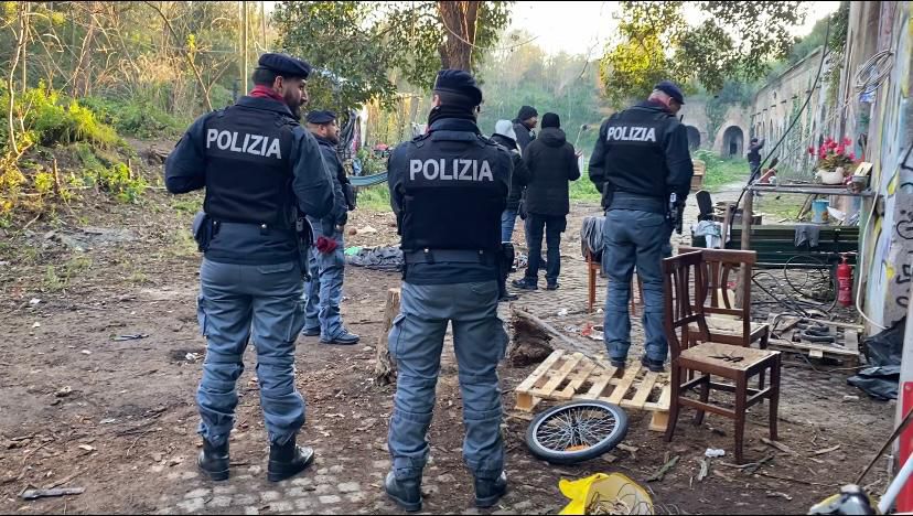 Rave party sventato a Forte Portuense dalla Polizia