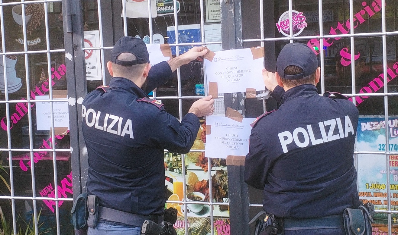 Ritrovo di pregiudicati e teatro di risse: Bar chiuso in Via Casilina
