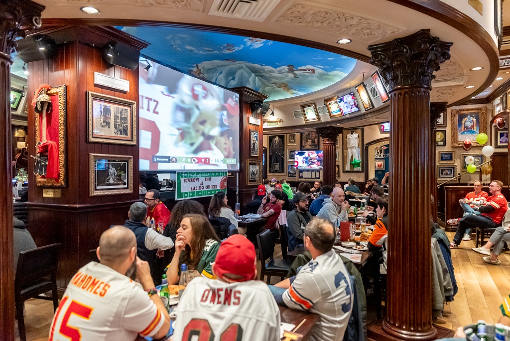 L'Hard Rock Cafe® di Roma il 9 febbraio celebra il Super Bowl
