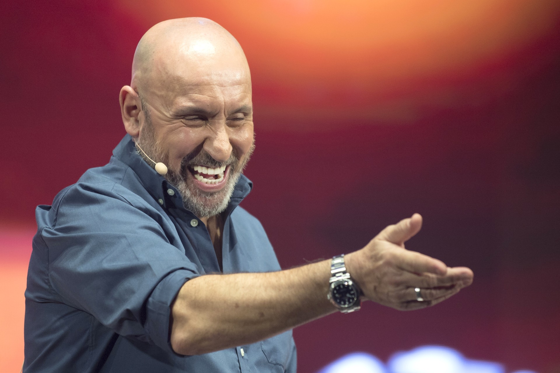 Maurizio Battista, col suo Summer Tour, il 12 agosto a Sabaudia