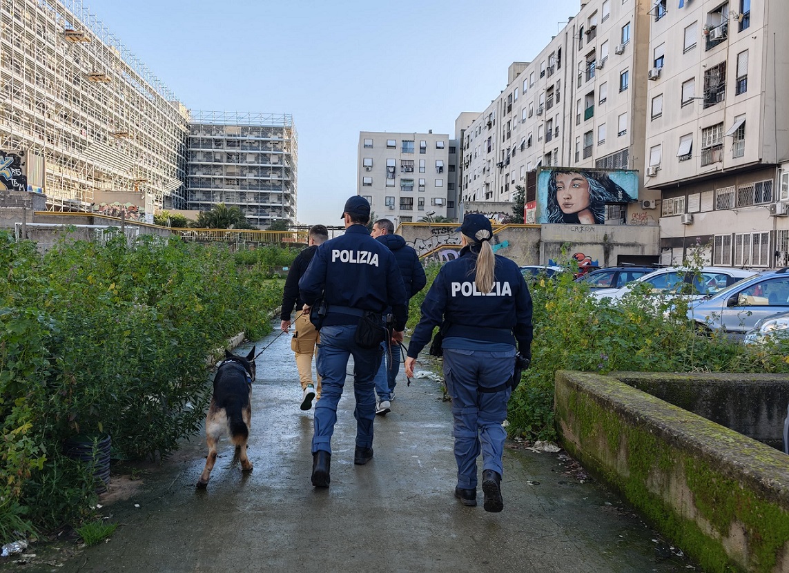 Blitz antidroga della Polizia nelle periferie della Capitale