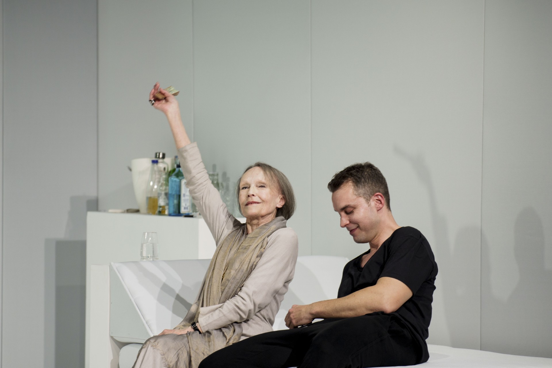 Back to Black all'OFF/OFF Theatre dal 28 febbraio al 2 marzo
