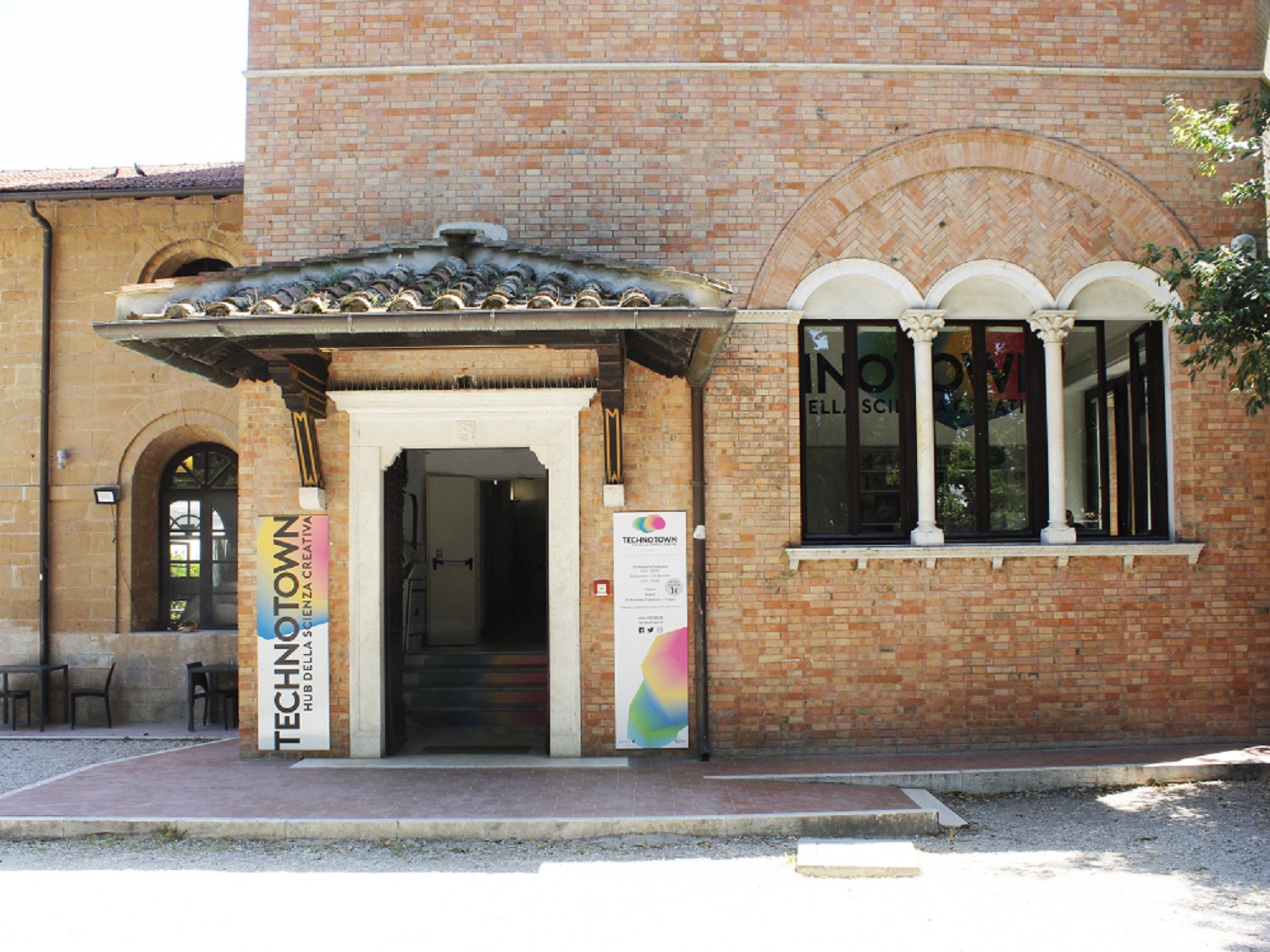 A Villa Torlonia dal 3 aprile al 31 agosto "Terra - Il pianeta in cinque sensi"
