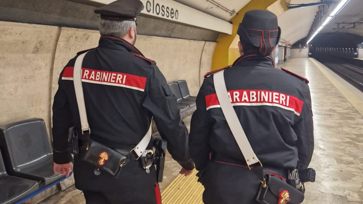 Controlli dei Carabinieri nella Capitale: 16 arresti per furto