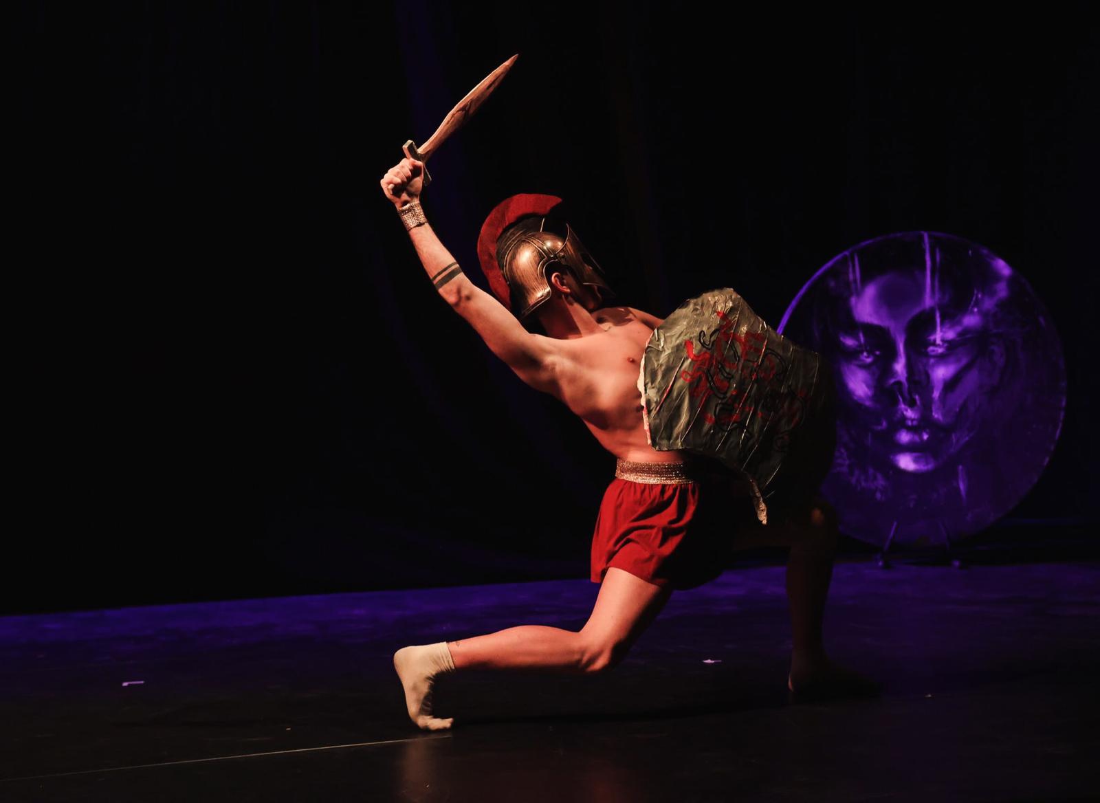Mythos al Teatro Arcobaleno dall'11 al 13 aprile