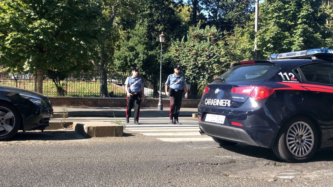 Rapina aggravata ed estorsione, pakistano 29enne arrestato a Roma
