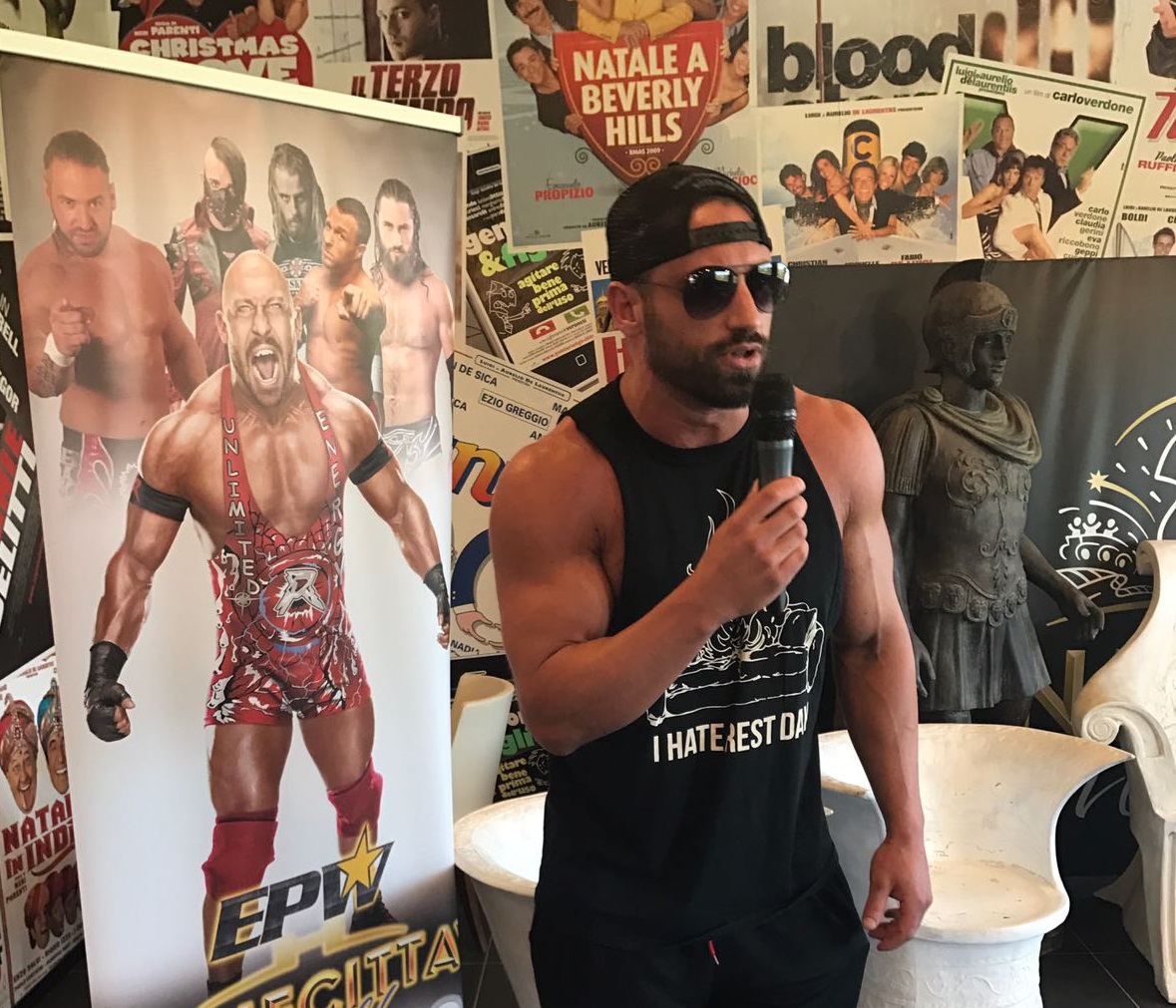 Tom Latimer contro Karim Brigante a Roma per il titolo NWA
