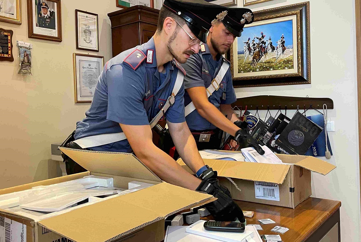 Falsario arrestato dai Carabinieri a Tivoli